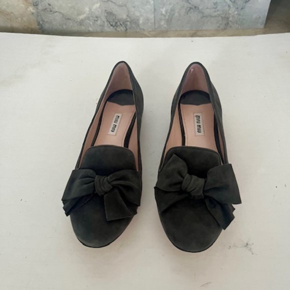 Miu Miu Grey Suede Flats Loafers, rhinestone and bow accent - Picture 4 of 5